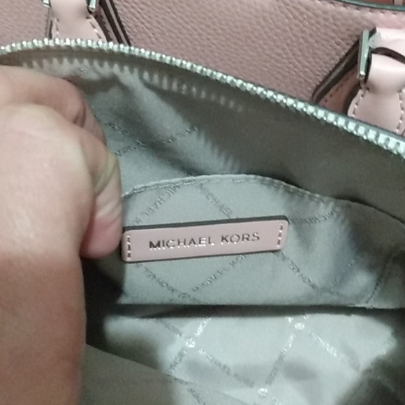 Micheal kors Daria 2 in 1 satchel nwt - Picture 4 of 6